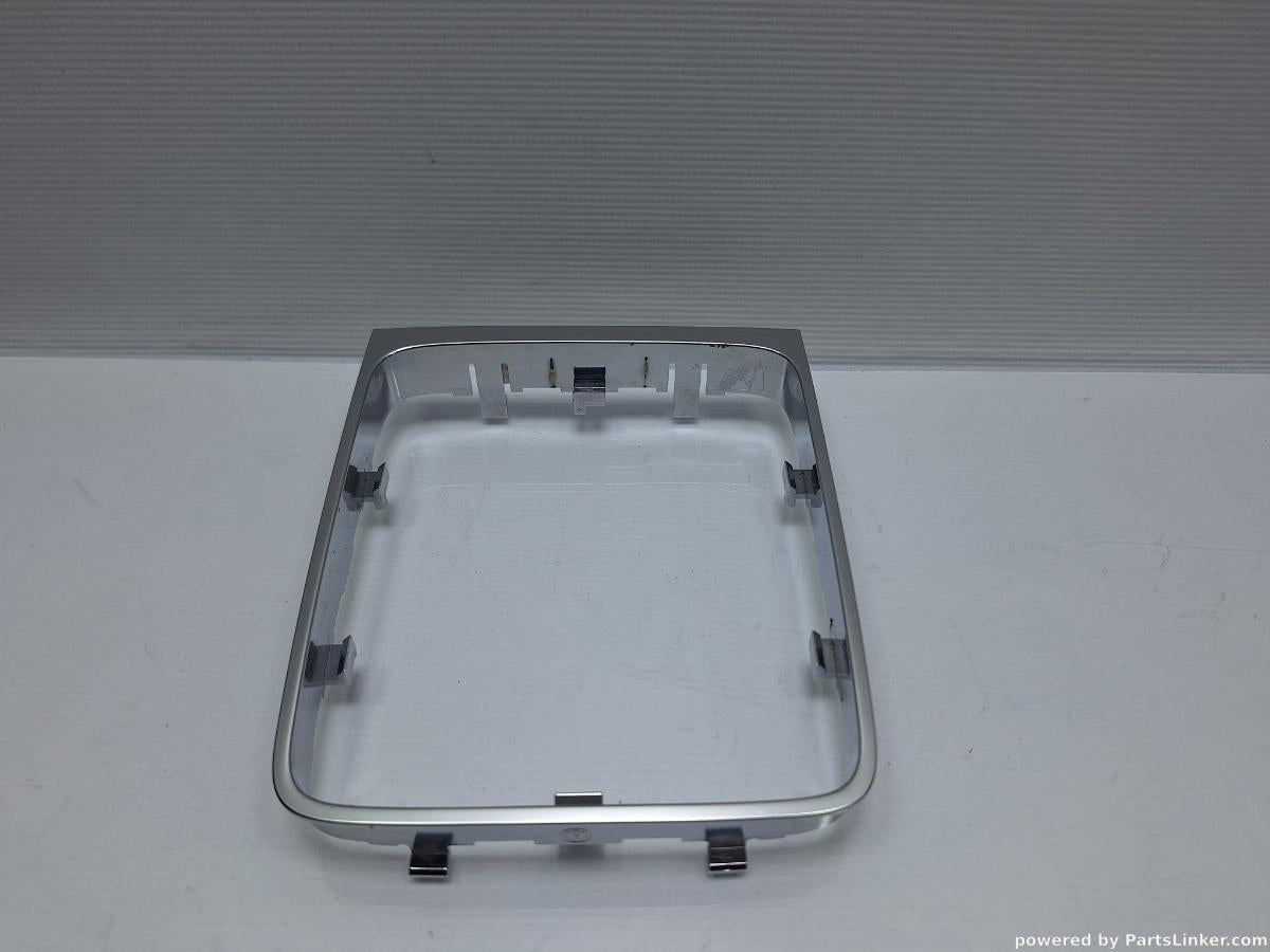 Rama schimbator VOLKSWAGEN PASSAT Variant (3C5) [ 2005 - 2011 ] TDI (CBDC) 81KW|110HP OEM 3C0711113D