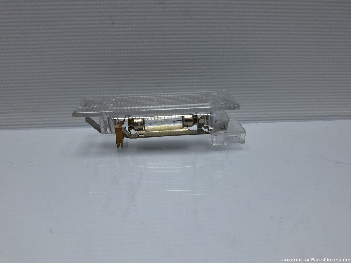 Lampa portbagaj VOLKSWAGEN PASSAT Variant (3C5) [ 2005 - 2011 ] TDI (CBDC) 81KW|110HP 7L6947101A