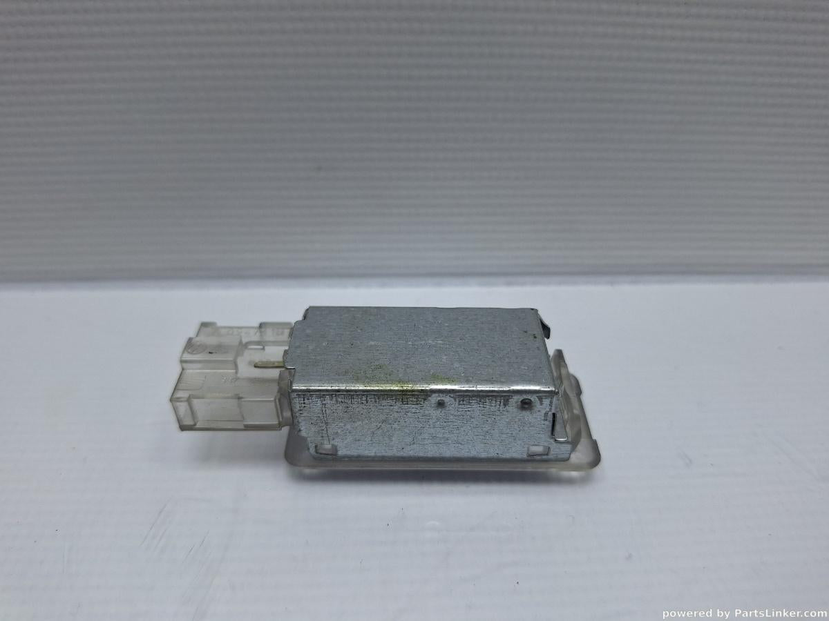Lampa picioare VOLKSWAGEN PASSAT Variant (3C5) [ 2005 - 2011 ] TDI (CBDC) 81KW|110HP OEM 7L0947415