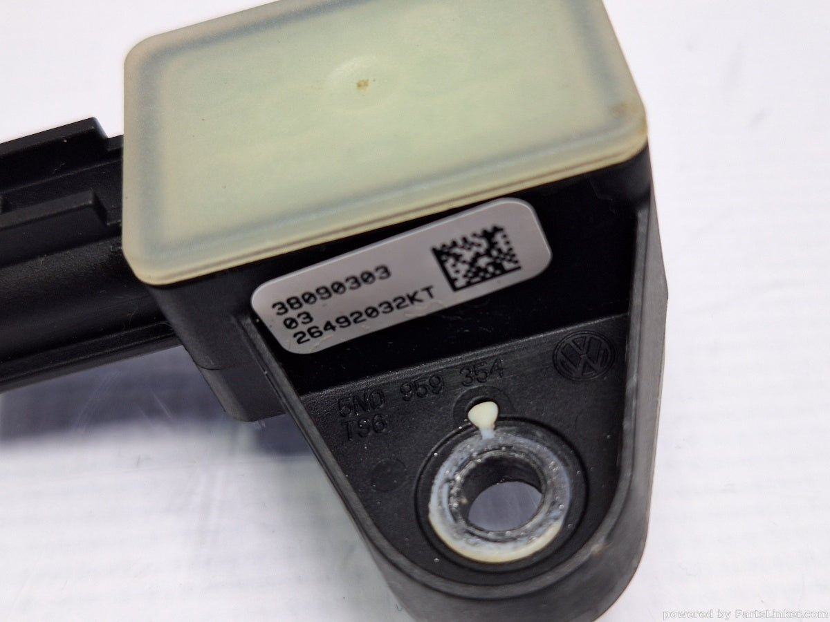 Senzor impact airbag VOLKSWAGEN PASSAT Variant (3C5) [ 2005 - 2011 ] TDI (CBDC) 81KW|110HP 5N0959354