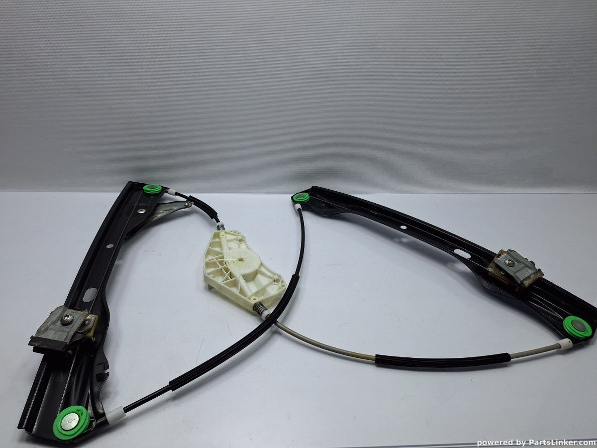 Macara geam dreapta fata VOLKSWAGEN PASSAT Variant (3C5) [ 2005 - 2011 ] TDI (CBDC) 81KW|110HP 980874101