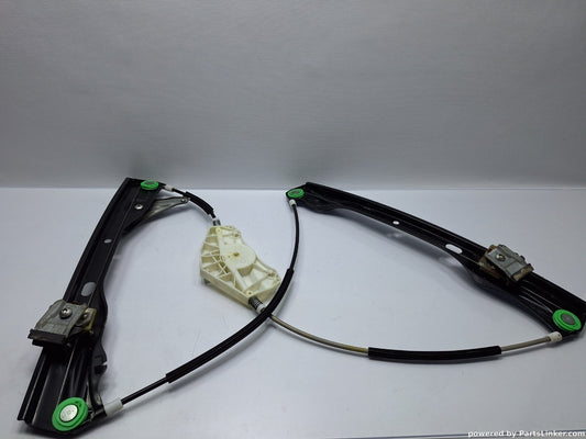 Macara geam dreapta fata VOLKSWAGEN PASSAT Variant (3C5) [ 2005 - 2011 ] TDI (CBDC) 81KW|110HP 980874101