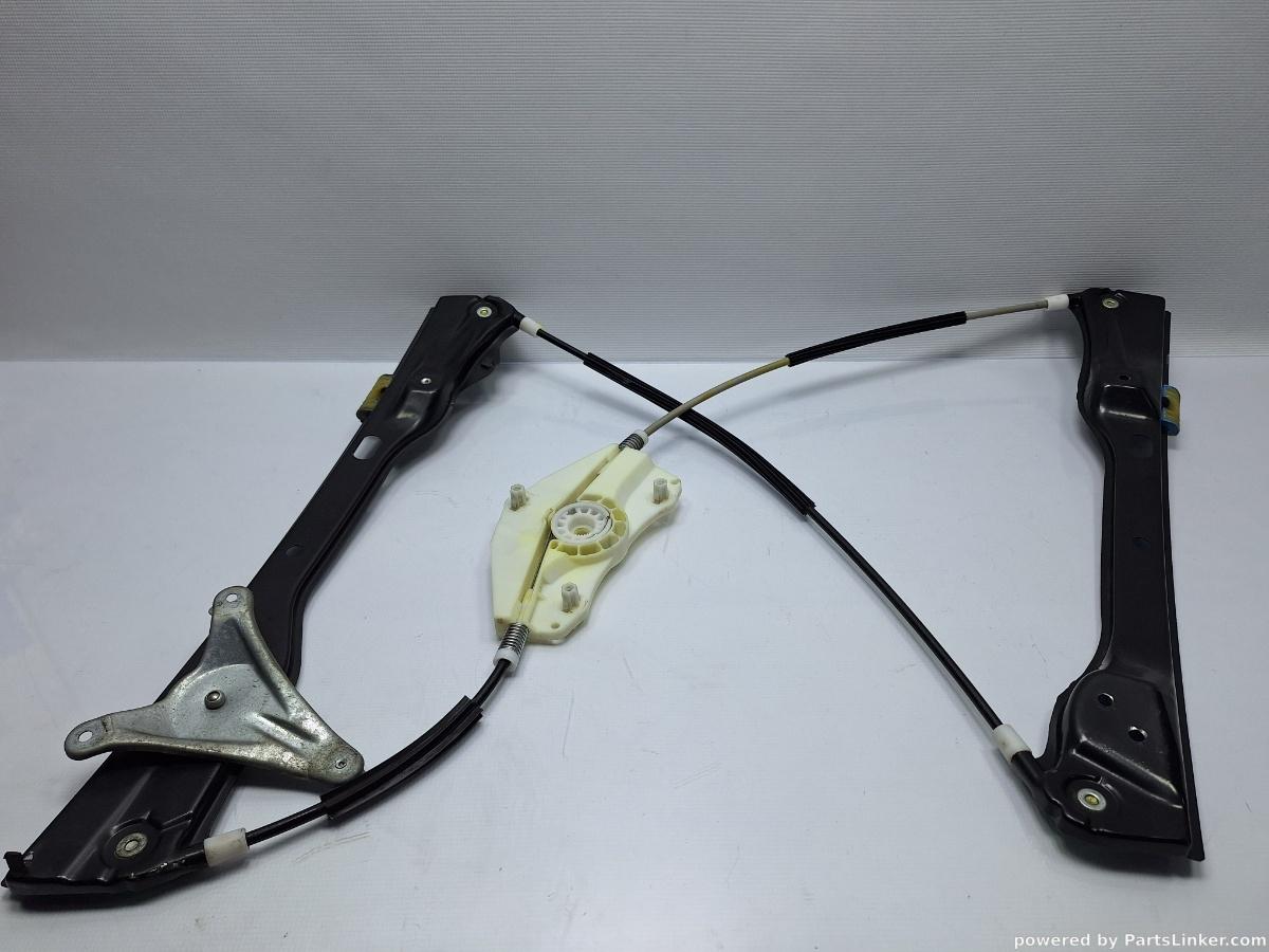 Macara geam dreapta fata VOLKSWAGEN PASSAT Variant (3C5) [ 2005 - 2011 ] TDI (CBDC) 81KW|110HP OEM 980874101