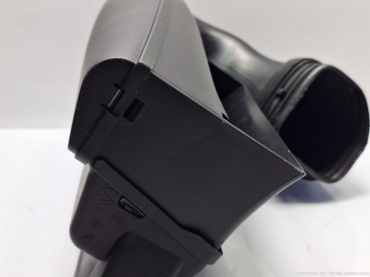 Difuzor captare filtru aer VOLKSWAGEN PASSAT Variant (3C5) [ 2005 - 2011 ] TDI (CBDC) 81KW|110HP 3C0805971A , 3C0129618D