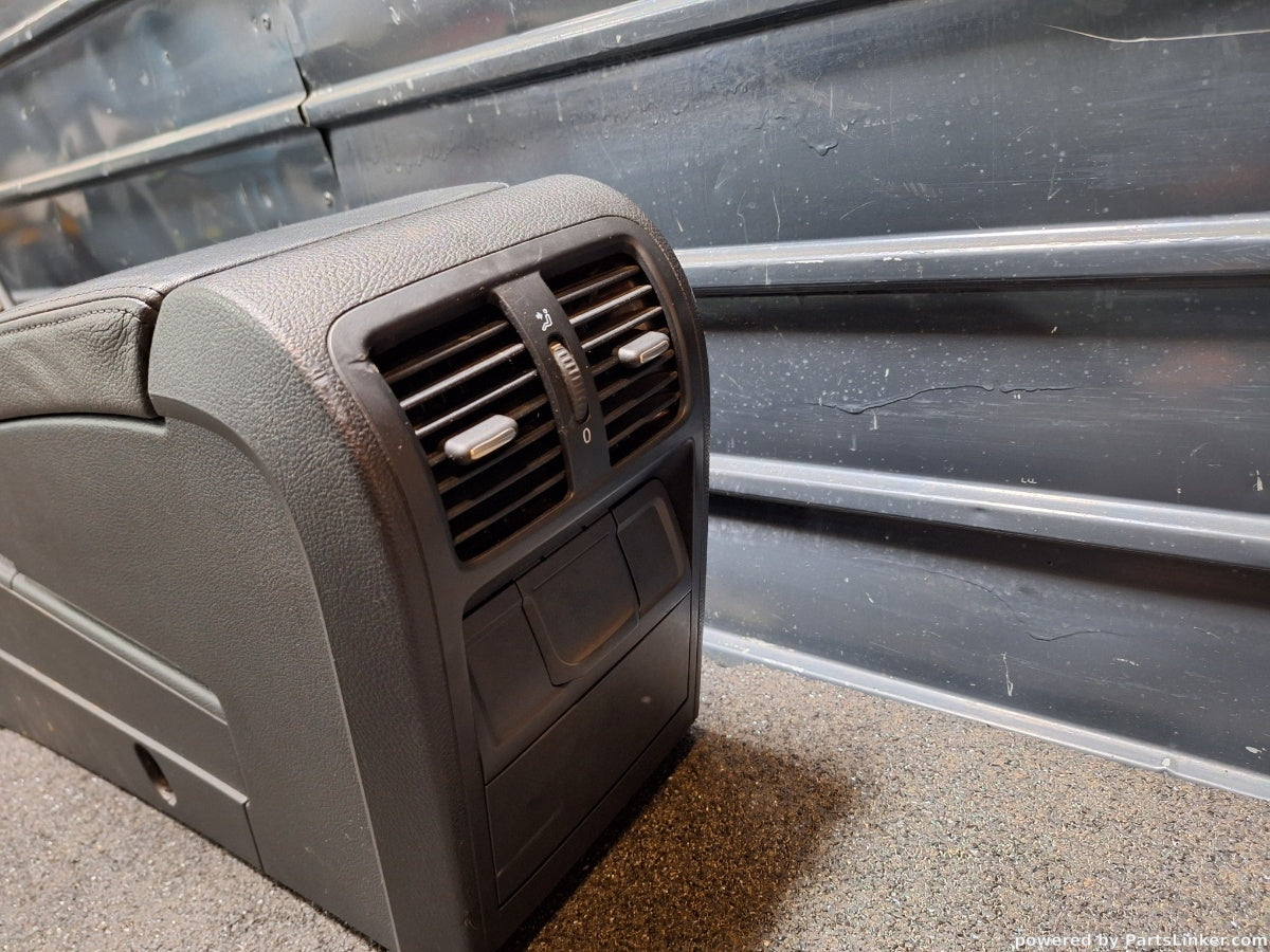 Cotiera piele VOLKSWAGEN PASSAT Variant (3C5) [ 2005 - 2011 ] TDI (CBDC) 81KW|110HP 3C2863241AN