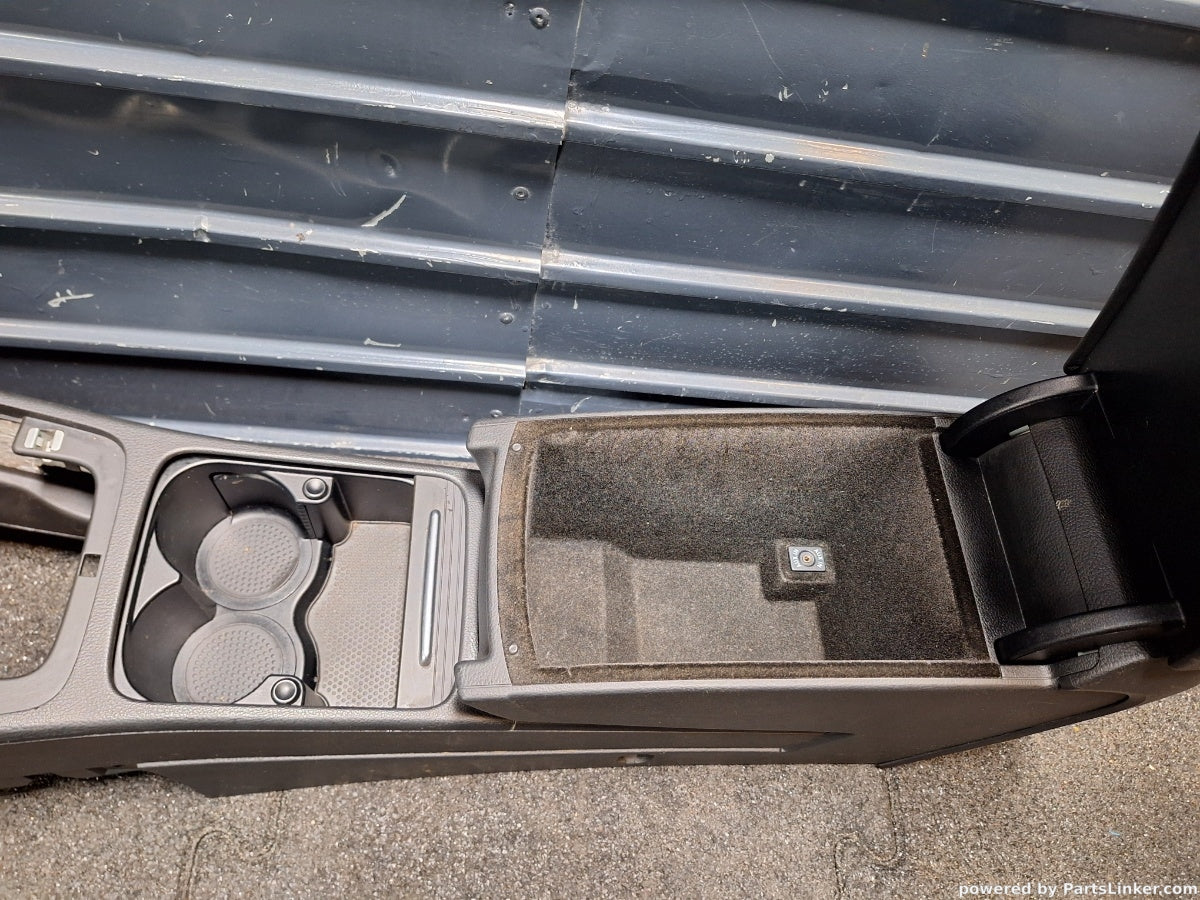 Cotiera piele VOLKSWAGEN PASSAT Variant (3C5) [ 2005 - 2011 ] TDI (CBDC) 81KW|110HP 3C2863241AN