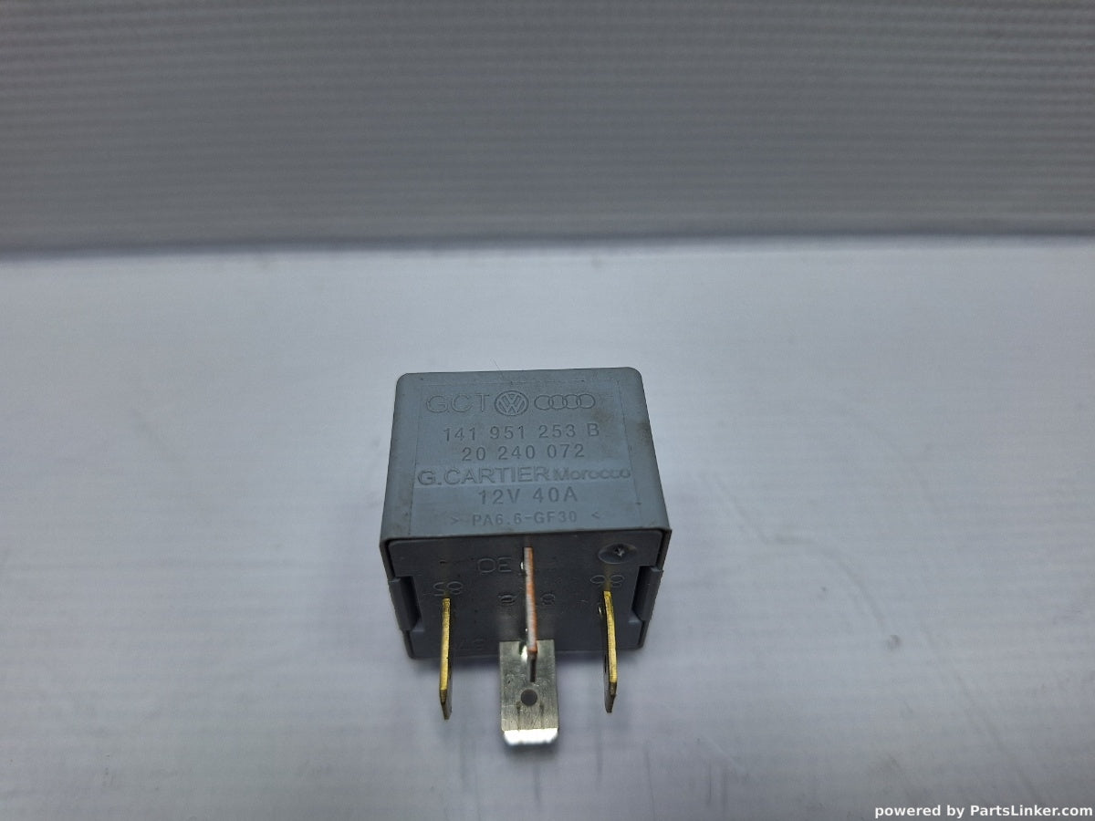 Releu 53 VOLKSWAGEN PASSAT Variant (3C5) [ 2005 - 2011 ] TDI (CBDC) 81KW|110HP 141951253B