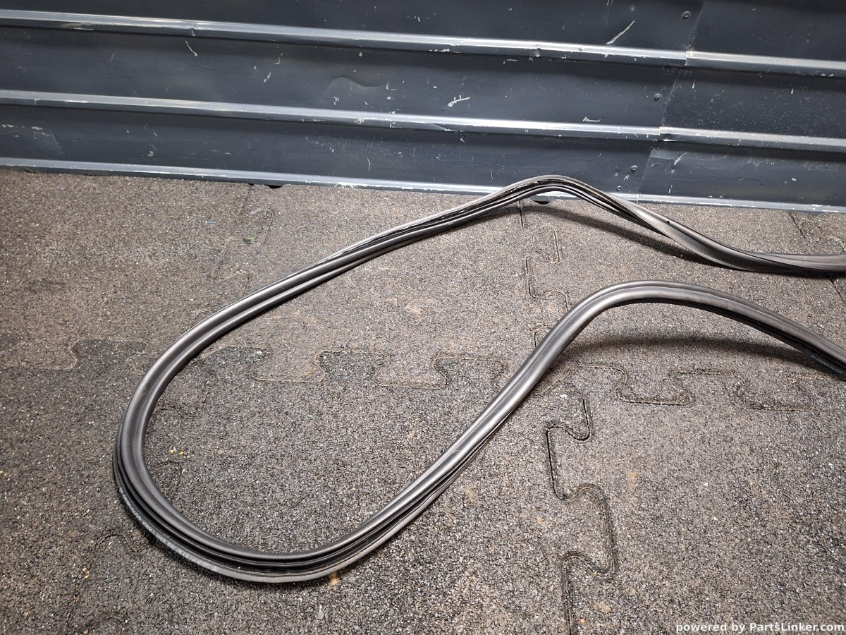 Cheder haion VOLKSWAGEN PASSAT Variant (3C5) [ 2005 - 2011 ] TDI (CBDC) 81KW|110HP C9827705B