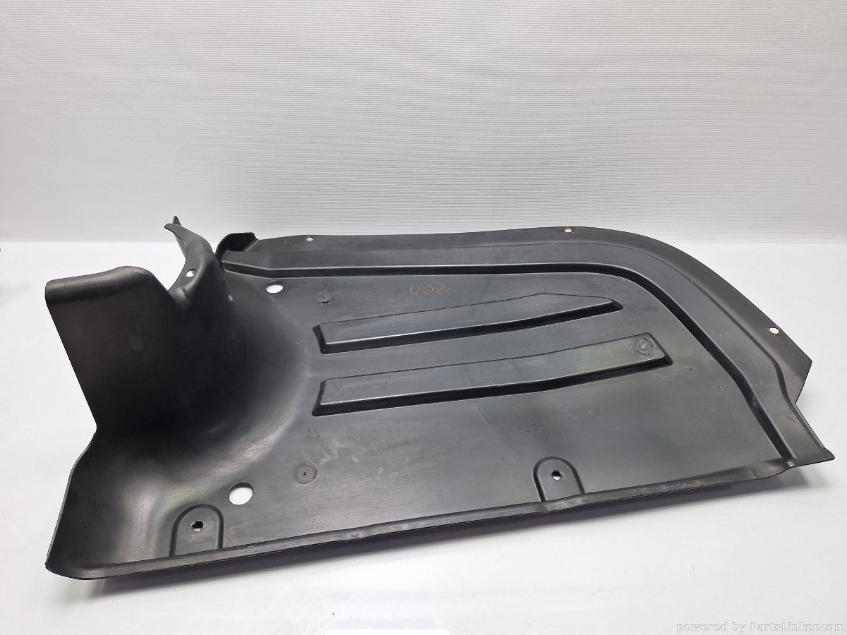 Scut plastic portbagaj VOLKSWAGEN PASSAT Variant (3C5) [ 2005 - 2011 ] TDI (CBDC) 81KW|110HP 3C0825216B