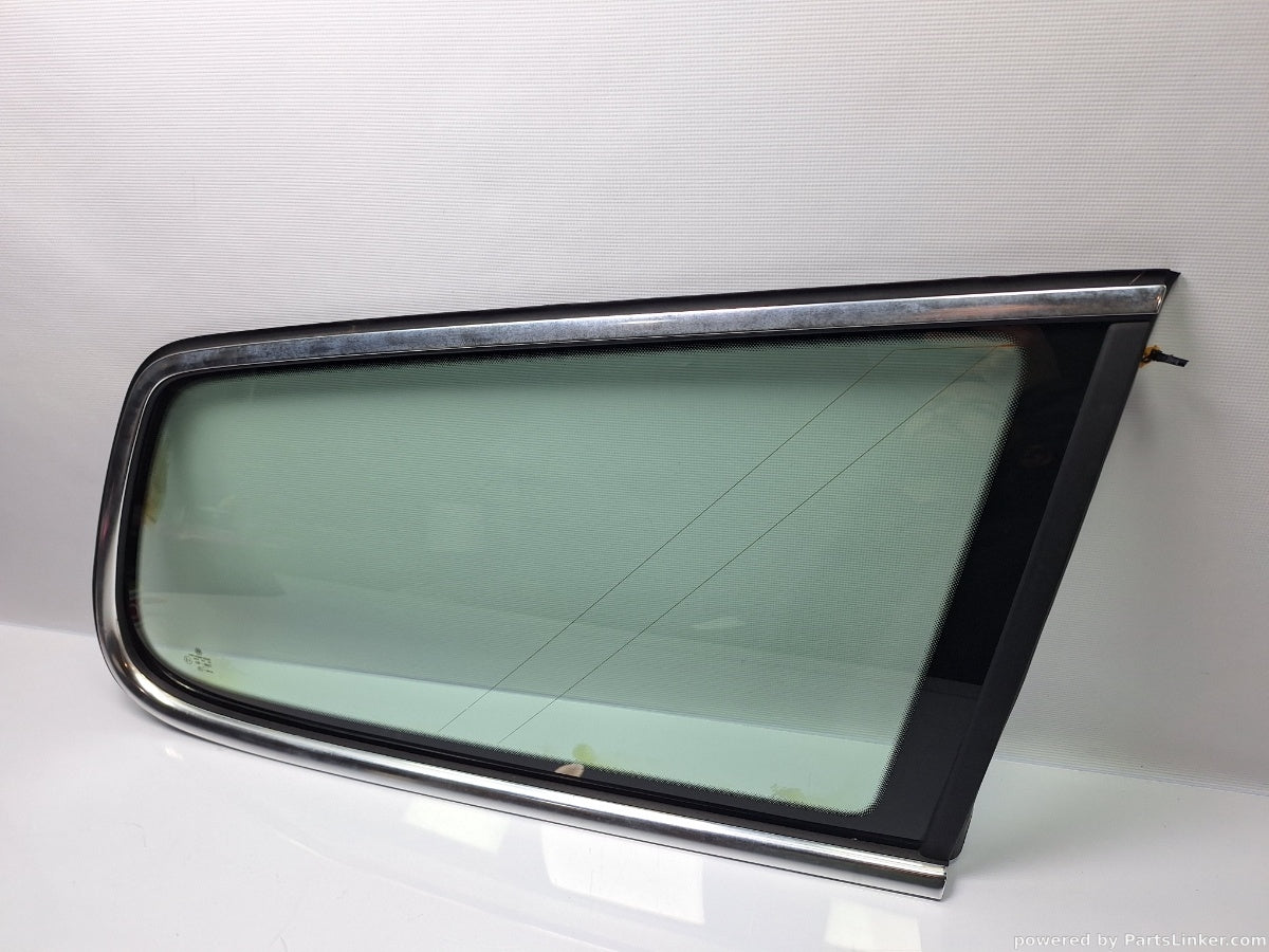 Geam fix lateral dreapta spate VOLKSWAGEN PASSAT Variant (3C5) [ 2005 - 2011 ] TDI (CBDC) 81KW|110HP 3C9845298