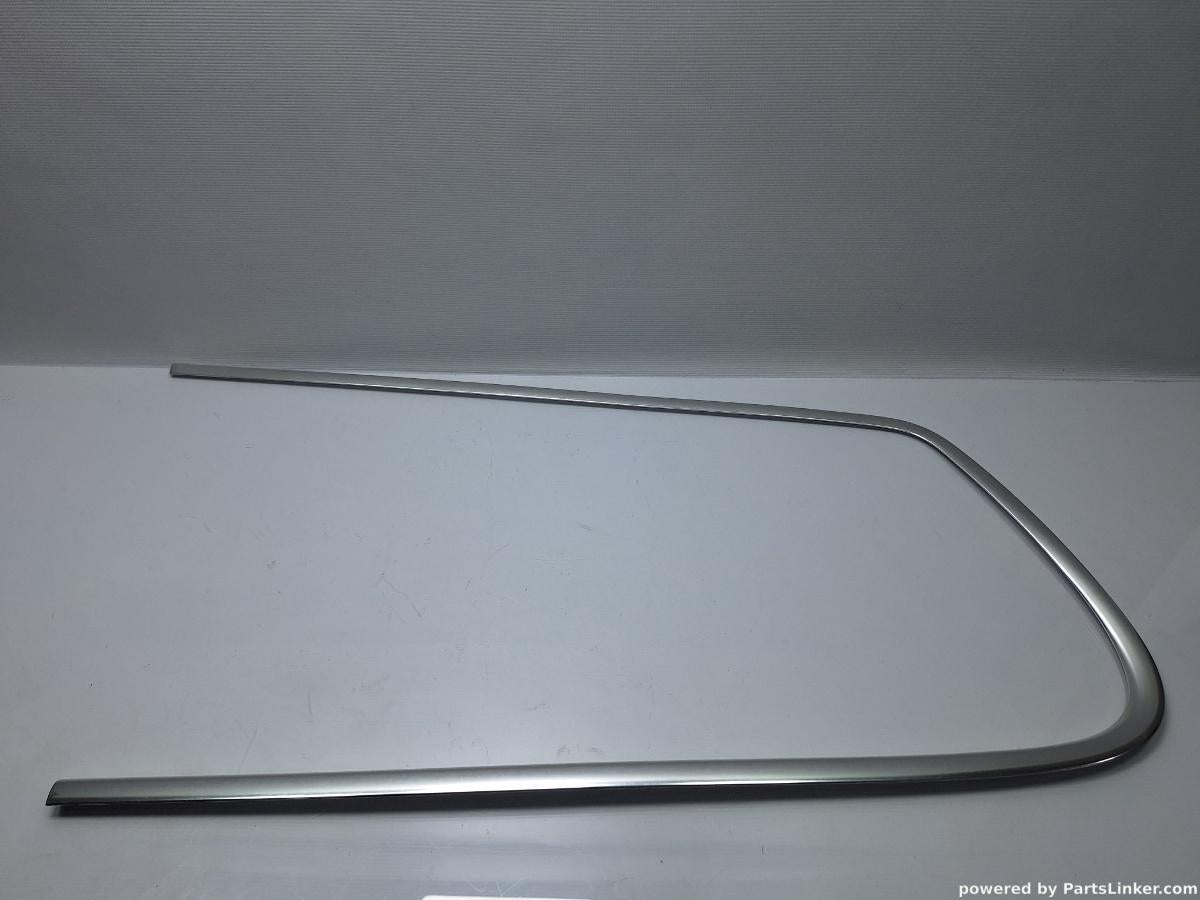 Rama crom geam fix stanga spate VOLKSWAGEN PASSAT Variant (3C5) [ 2005 - 2011 ] TDI (CBDC) 81KW|110HP OEM 3C9853345