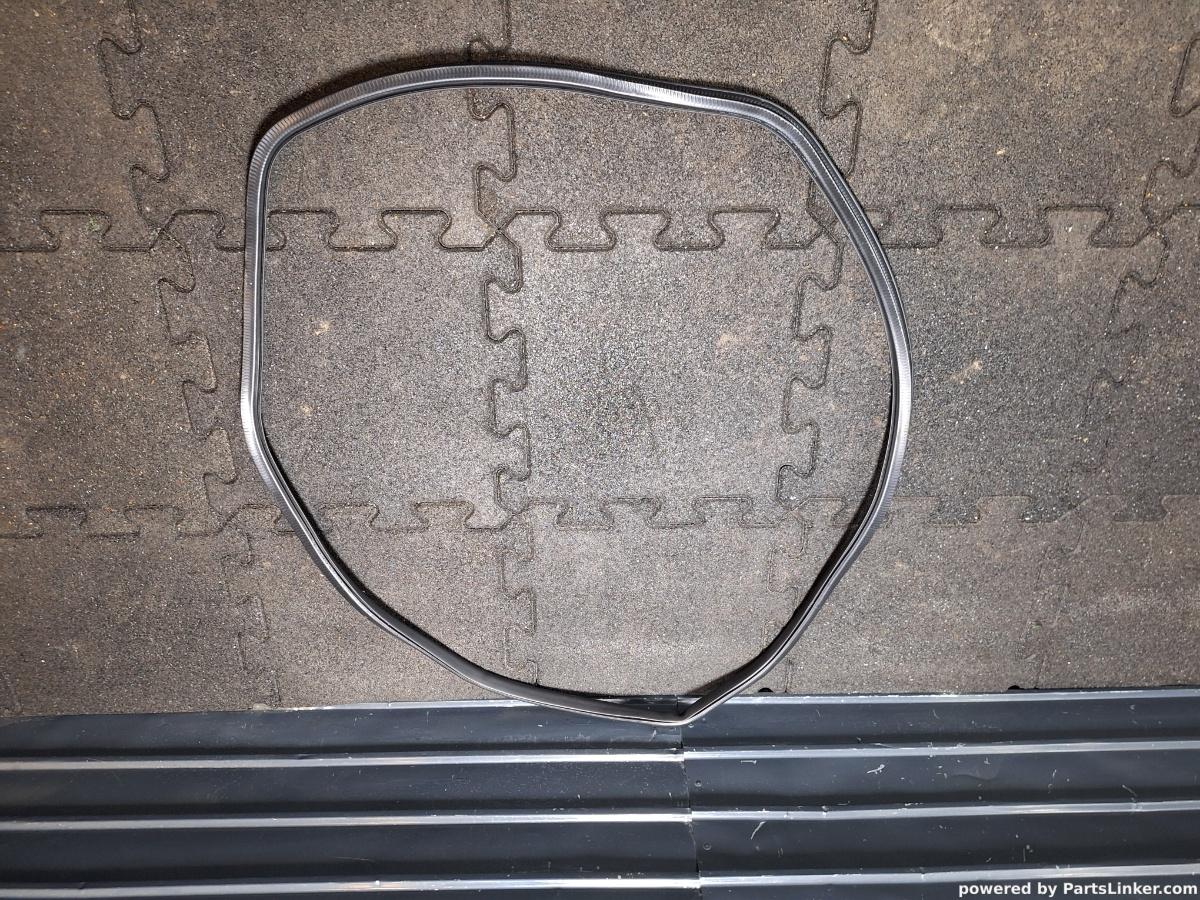 Cheder usa stanga spate VOLKSWAGEN PASSAT Variant (3C5) [ 2005 - 2011 ] TDI (CBDC) 81KW|110HP OEM 3C9867913B
