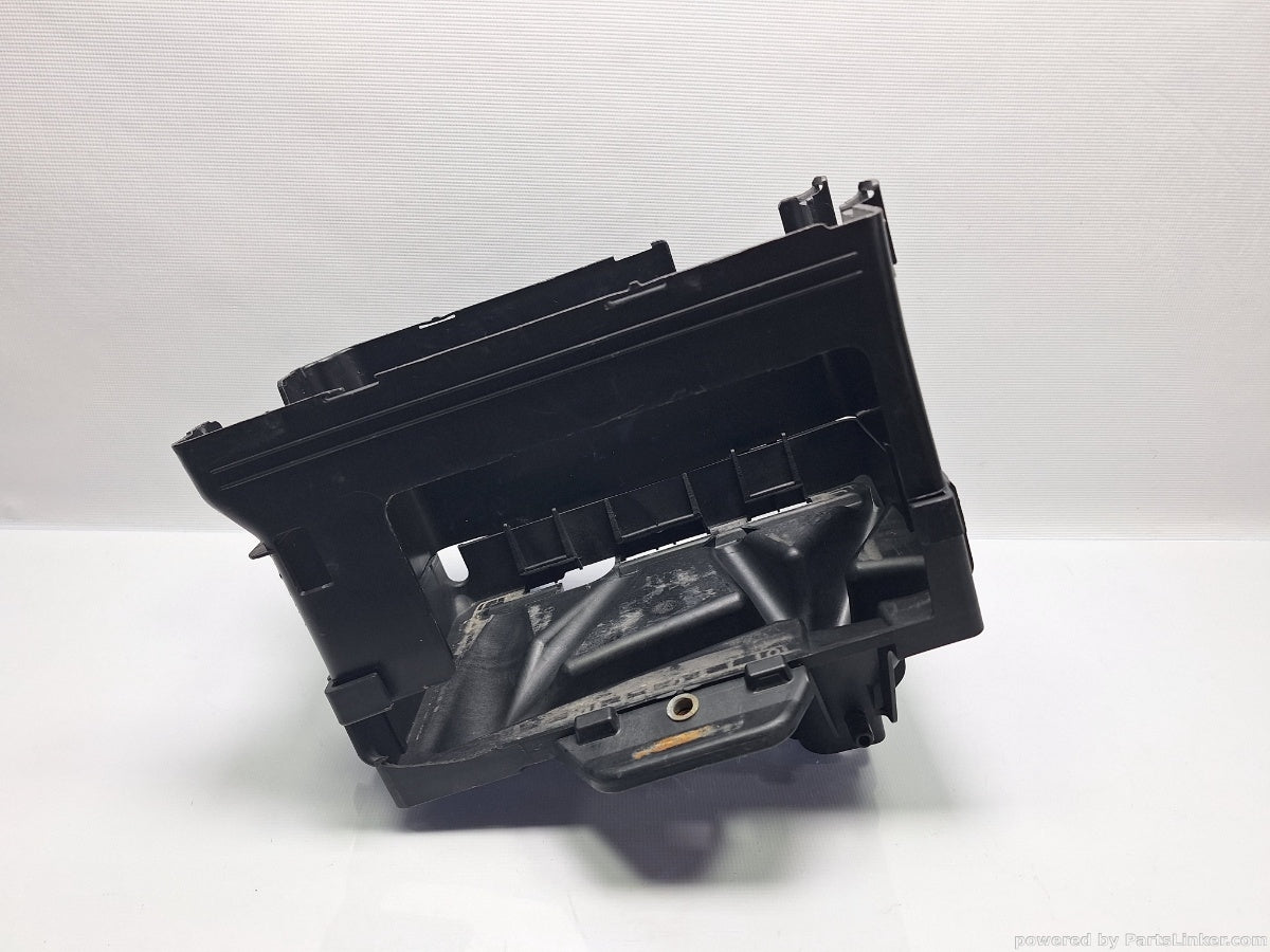 Carcasa baterie SEAT IBIZA IV (6L1) [ 2002 - 2009 ] 16V (AUB, BBZ) 74KW|100HP 6Q0915331D