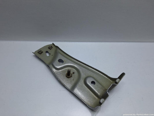 Suport aripa stanga fata VOLKSWAGEN PASSAT Variant (3C5) [ 2005 - 2011 ] TDI (CBDC) 81KW|110HP OEM 3C0821141