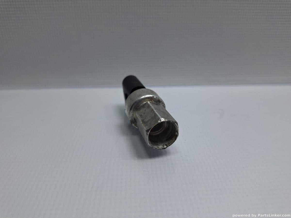 Senzor presiune AC VOLKSWAGEN PASSAT Variant (3C5) [ 2005 - 2011 ] TDI (CBDC) 81KW|110HP OEM 1K0959126A