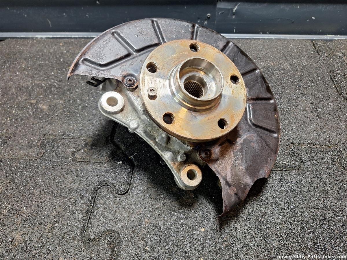 Fuzeta stanga fata VOLKSWAGEN PASSAT Variant (3C5) [ 2005 - 2011 ] TDI (CBDC) 81KW|110HP OEM 3C0407253F