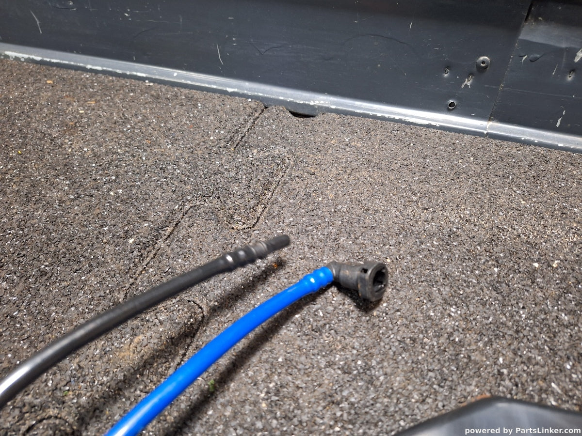 Conducte motorina caroserie VOLKSWAGEN PASSAT Variant (3C5) [ 2005 - 2011 ] TDI (CBDC) 81KW|110HP 3C0130295E , 3C0200059VL