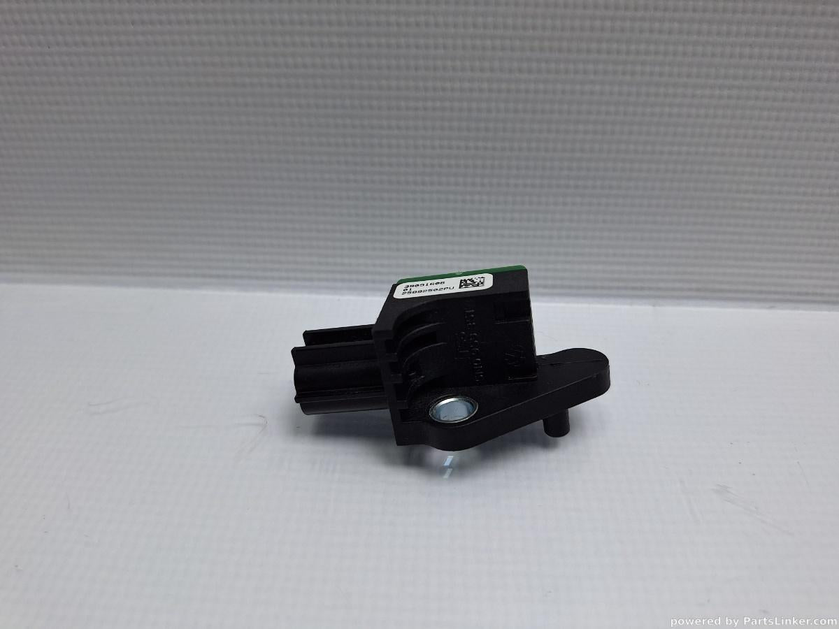 Senzor impact airbag VOLKSWAGEN PASSAT Variant (3C5) [ 2005 - 2011 ] TDI (CBDC) 81KW|110HP OEM 5N0959351B