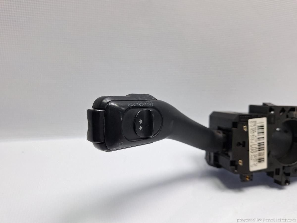 Bloc manete cu pilot automat VOLKSWAGEN PASSAT Variant (3B6) [ 2000 - 2005 ] TDI (AVB) 74KW|101HP OEM 4B0953503F , 8L0953513J