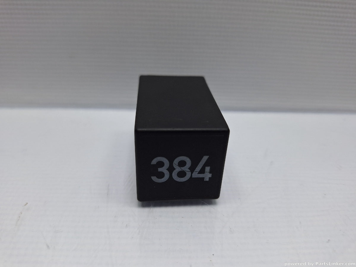 Releu 384 VOLKSWAGEN PASSAT Variant (3B6) [ 2000 - 2005 ] TDI (AVB) 74KW|101HP 8D0919578A