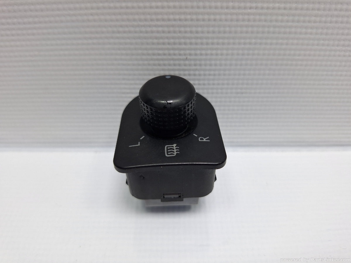Buton reglaj oglinzi VOLKSWAGEN PASSAT Variant (3B6) [ 2000 - 2005 ] TDI (AVB) 74KW|101HP Topran 109774