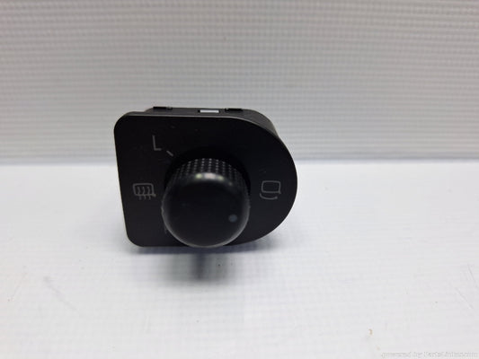 Buton reglaj oglinzi VOLKSWAGEN PASSAT Variant (3B6) [ 2000 - 2005 ] TDI (AVB) 74KW|101HP Topran 109774