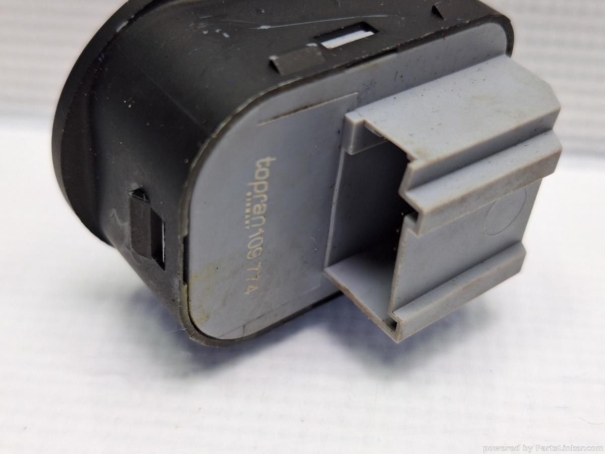 Buton reglaj oglinzi VOLKSWAGEN PASSAT Variant (3B6) [ 2000 - 2005 ] TDI (AVB) 74KW|101HP Topran 109774