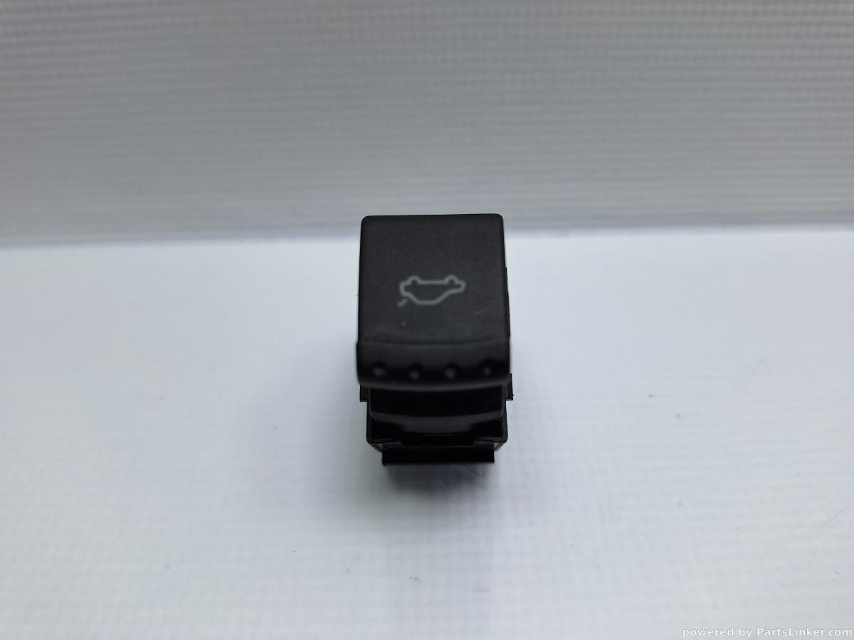 Buton deschidere haion VOLKSWAGEN PASSAT Variant (3B6) [ 2000 - 2005 ] TDI (AVB) 74KW|101HP OEM 1J0959831A