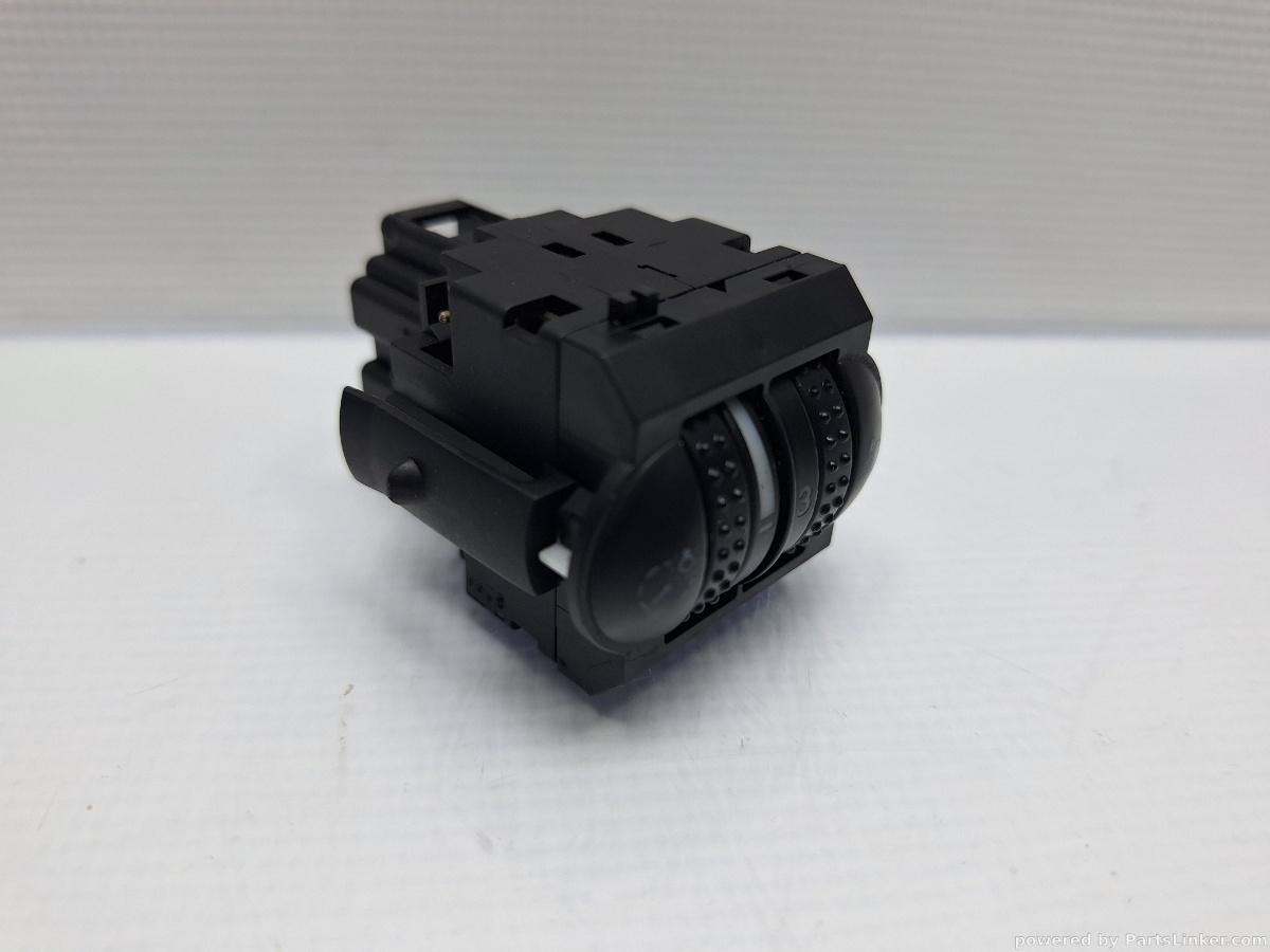 Buton reglaj faruri VOLKSWAGEN PASSAT Variant (3B6) [ 2000 - 2005 ] TDI (AVB) 74KW|101HP OEM 3B0941333C