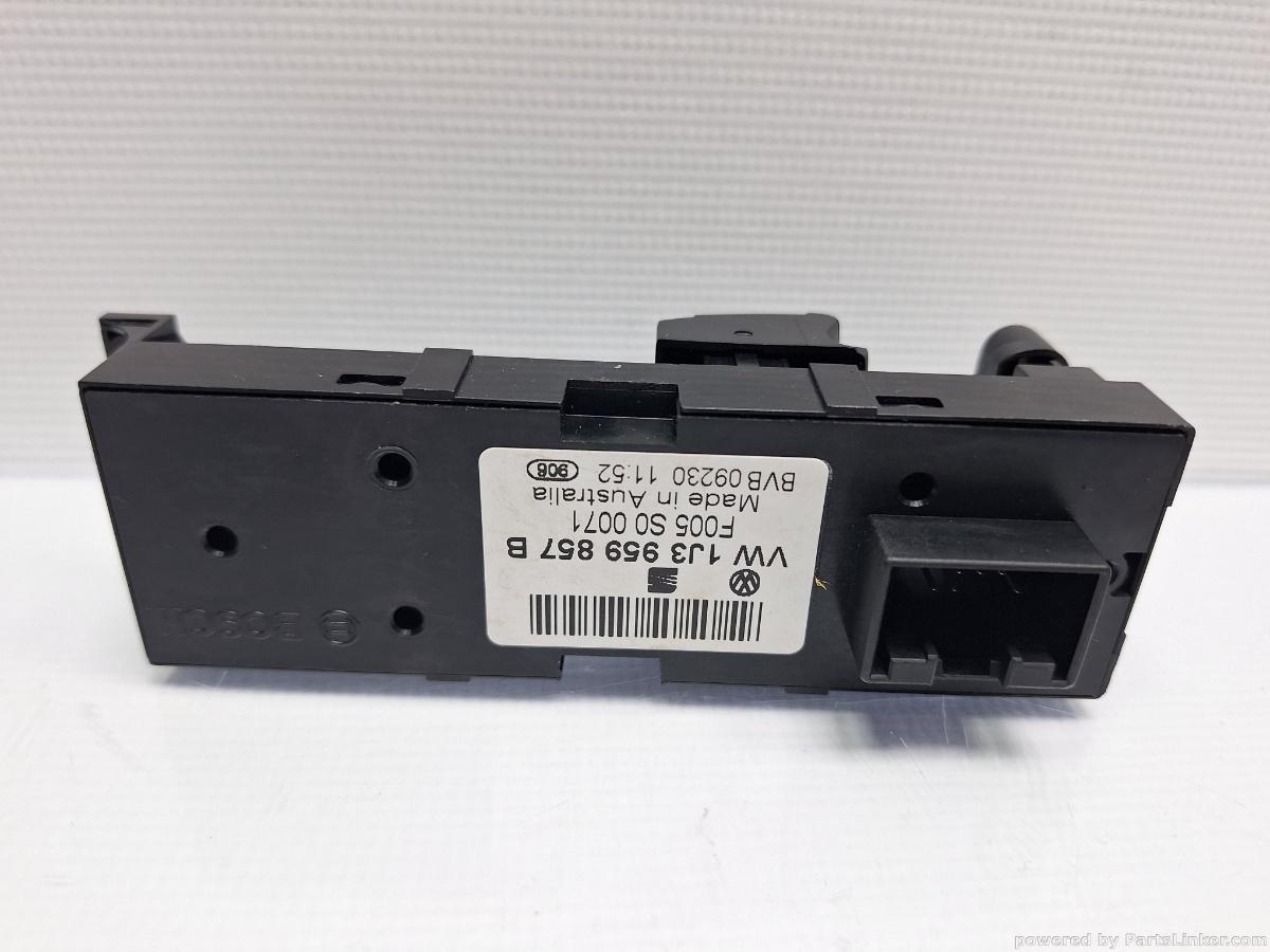 Comanda geamuri electrice VOLKSWAGEN PASSAT Variant (3B6) [ 2000 - 2005 ] TDI (AVB) 74KW|101HP OEM 1J3959857B