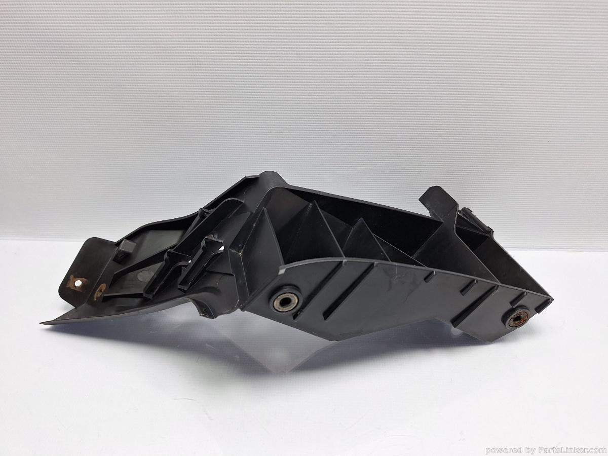Suport bara de protectie spate dreapta VOLKSWAGEN POLO 9N_ 2001 - 2012 16V AUA, BBY, BKY 6Q6807376