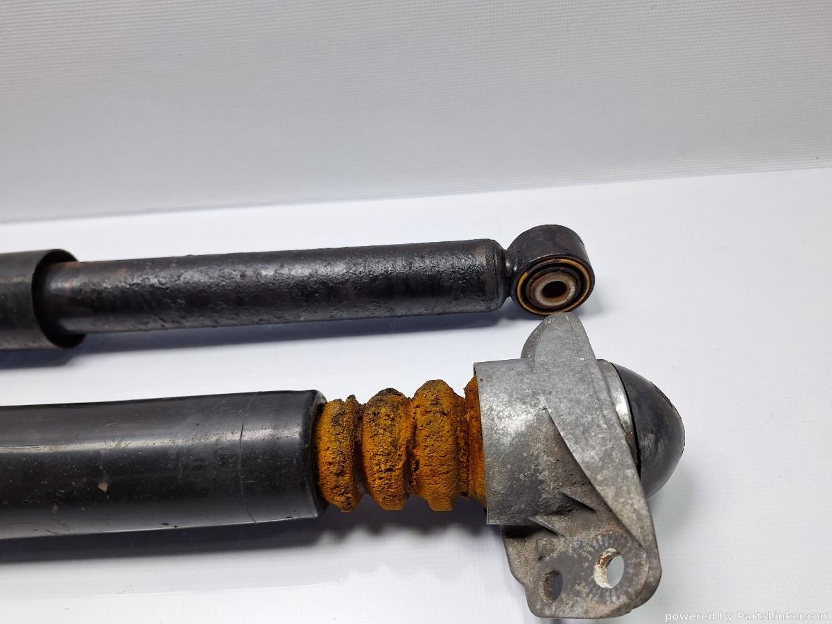 Amortizoare spate VOLKSWAGEN PASSAT Variant (3C5) [ 2005 - 2011 ] TDI (CBDC) 81KW|110HP OEM 3C0513049BS