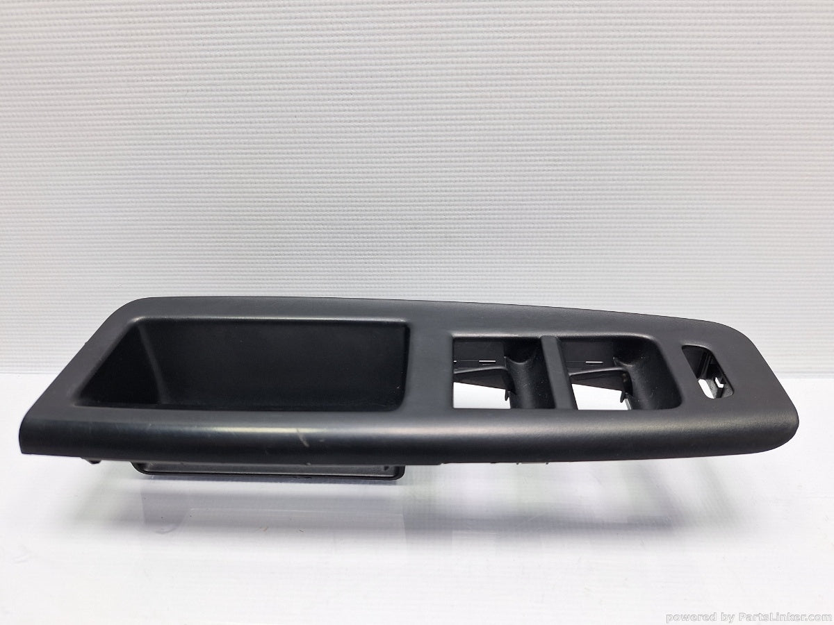 Maner usa stanga fata VOLKSWAGEN POLO (9N_) [ 2001 - 2012 ] 16V (AUA, BBY, BKY) 55KW|75HP 6Q1867171F