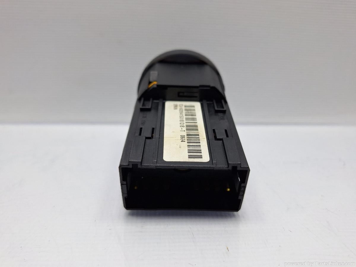 Bloc lumini VOLKSWAGEN POLO (9N_) [ 2001 - 2012 ] 16V (AUA, BBY, BKY) 55KW|75HP OEM 6Q0941531B