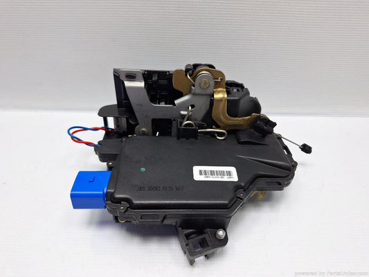 Broasca usa dreapta fata VOLKSWAGEN POLO (9N_) [ 2001 - 2012 ] 16V (AUA, BBY, BKY) 55KW|75HP OEM 3B1837016BP