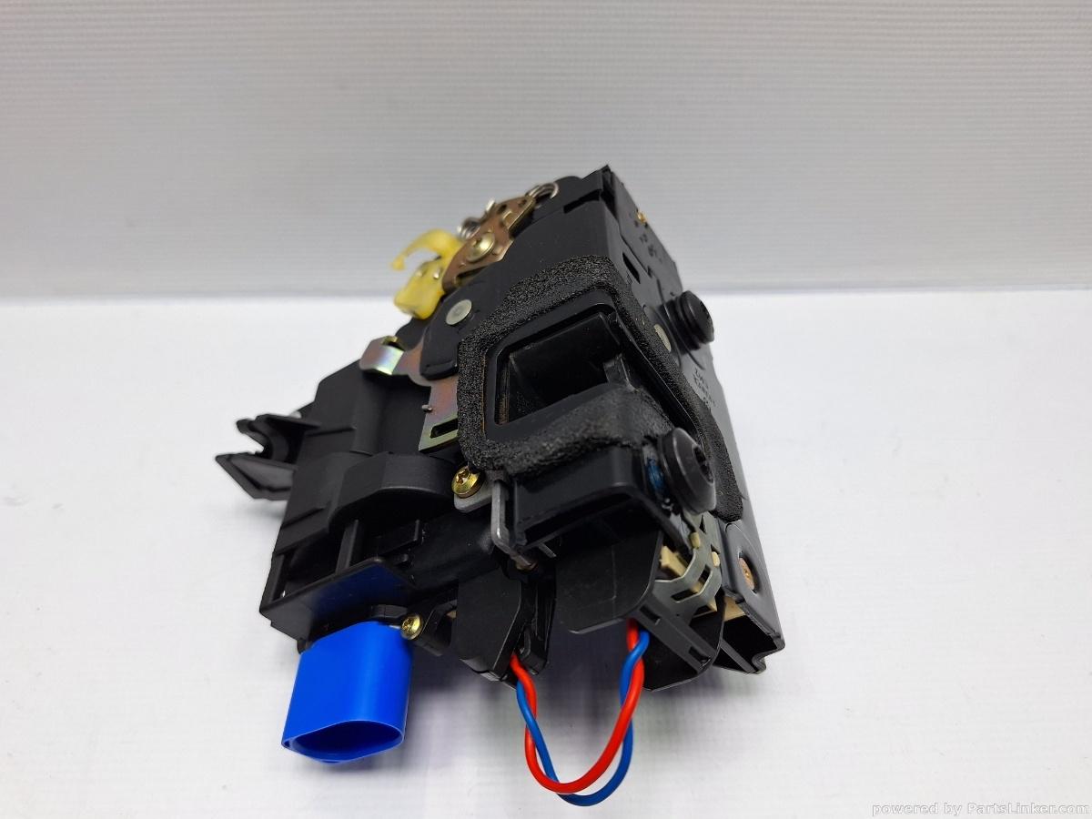 Broasca usa dreapta fata VOLKSWAGEN POLO (9N_) [ 2001 - 2012 ] 16V (AUA, BBY, BKY) 55KW|75HP OEM 3B1837016BP