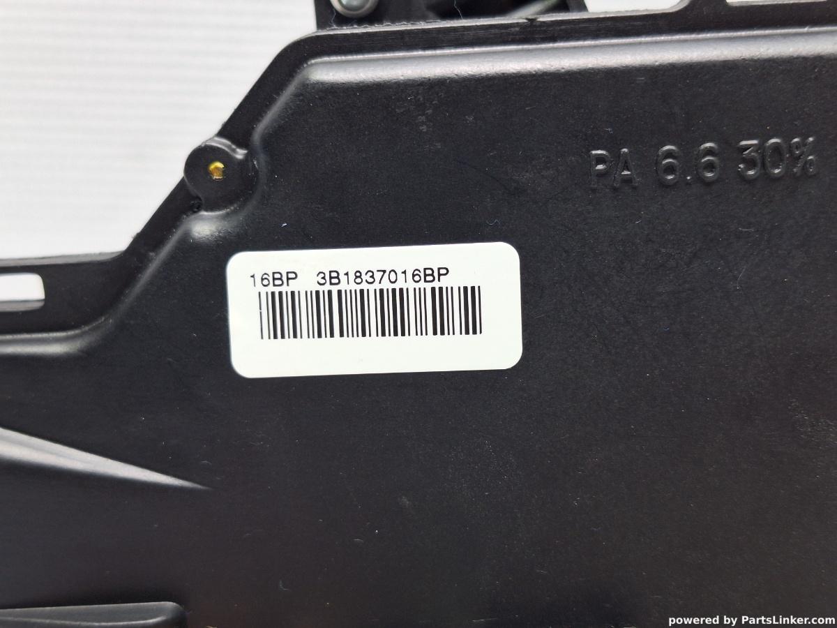Broasca usa dreapta fata VOLKSWAGEN POLO (9N_) [ 2001 - 2012 ] 16V (AUA, BBY, BKY) 55KW|75HP OEM 3B1837016BP