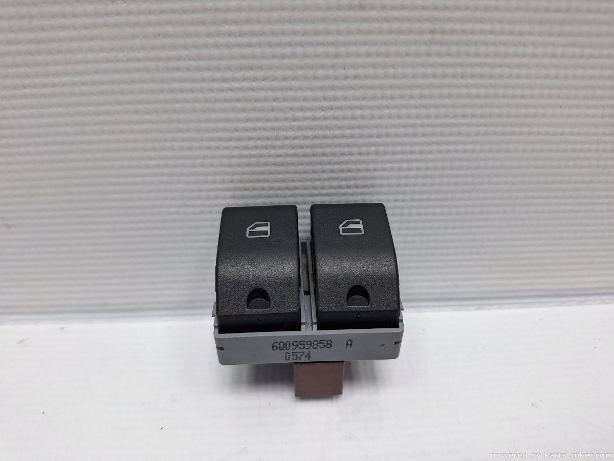 Comanda geamuri electrice VOLKSWAGEN POLO (9N_) [ 2001 - 2012 ] 16V (AUA, BBY, BKY) 55KW|75HP 6Q0959858A