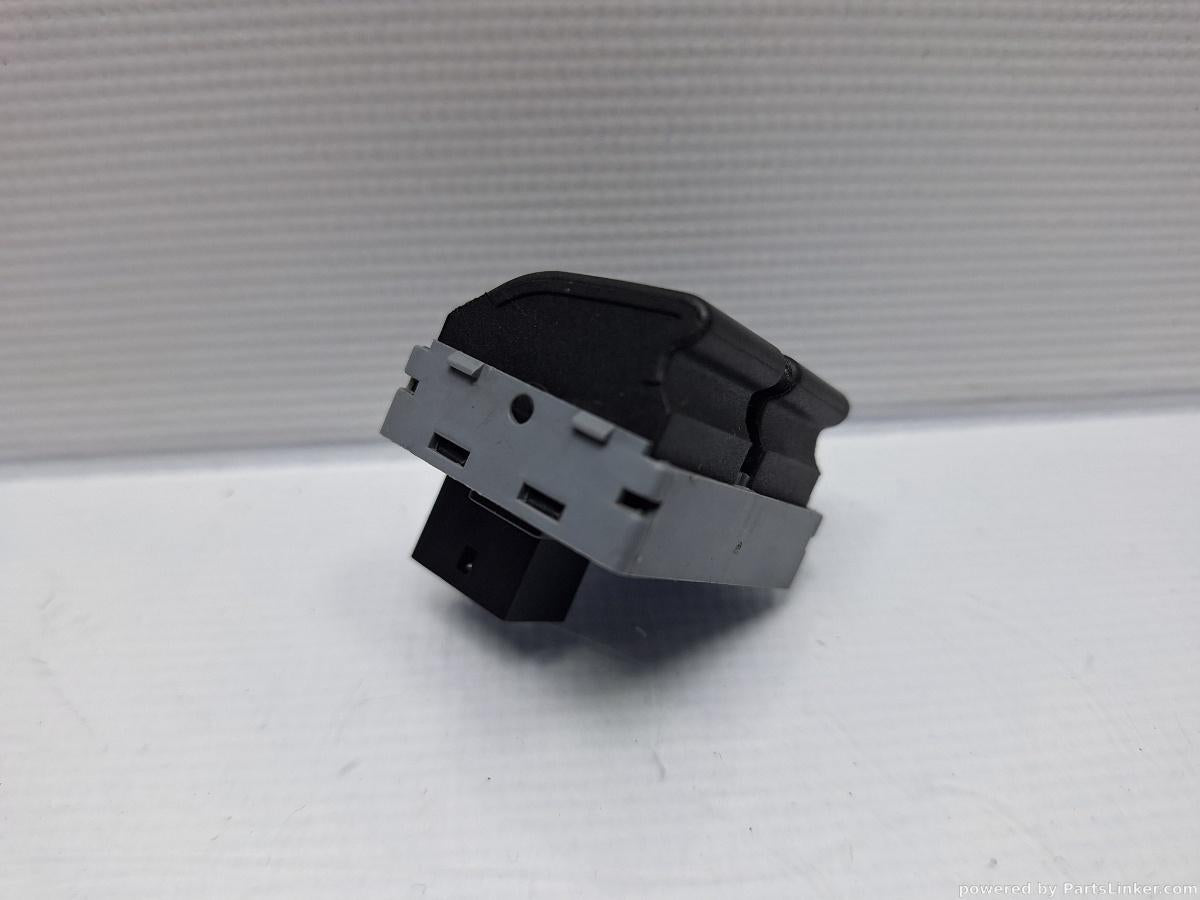 Comanda geanuri electrice VOLKSWAGEN POLO (9N_) [ 2001 - 2012 ] 16V (AUA, BBY, BKY) 55KW|75HP OEM 6Q0959858