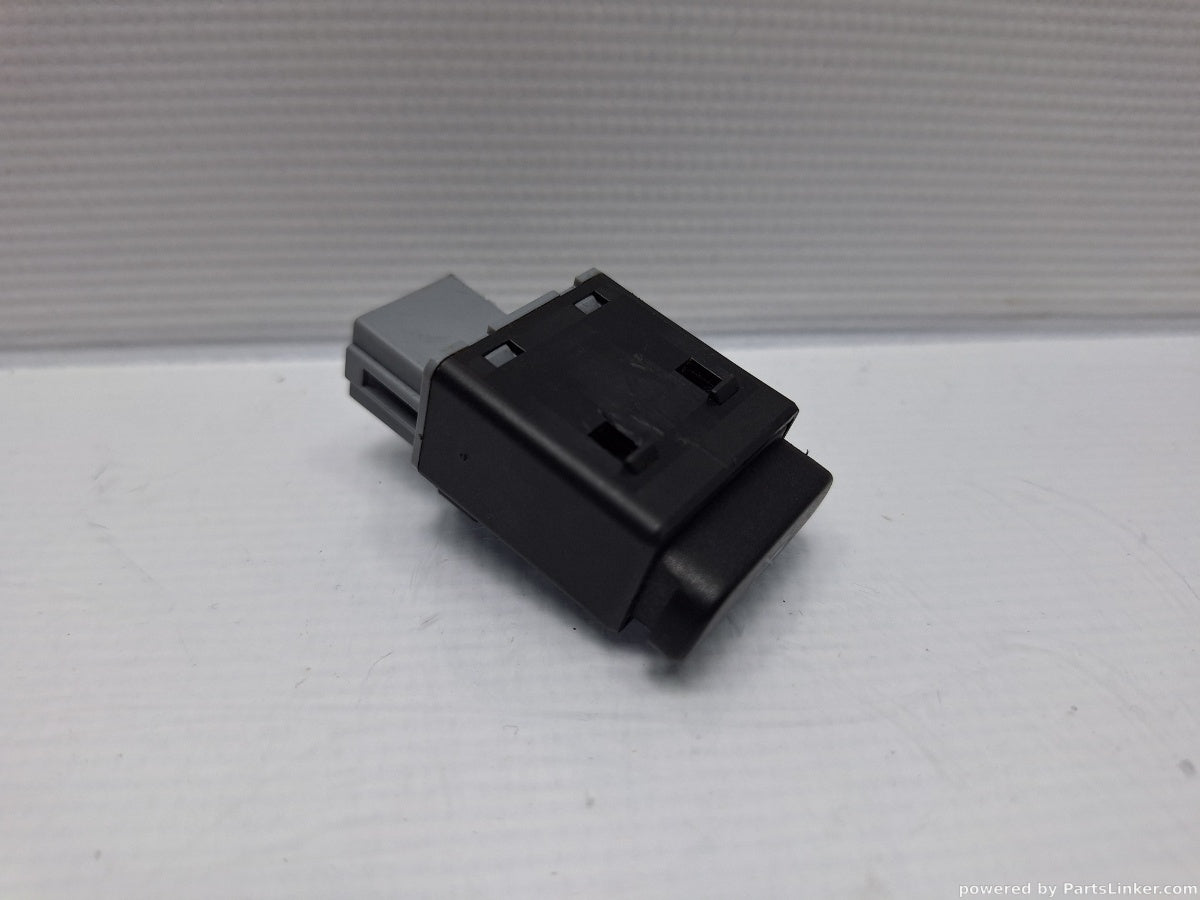 Buton blocare geamuri pasageri VOLKSWAGEN POLO (9N_) [ 2001 - 2012 ] 16V (AUA, BBY, BKY) 55KW|75HP 6Q0959859