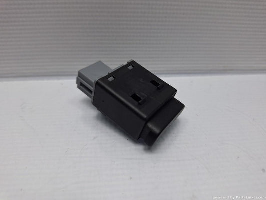 Buton blocare geamuri pasageri VOLKSWAGEN POLO (9N_) [ 2001 - 2012 ] 16V (AUA, BBY, BKY) 55KW|75HP OEM 6Q0959859