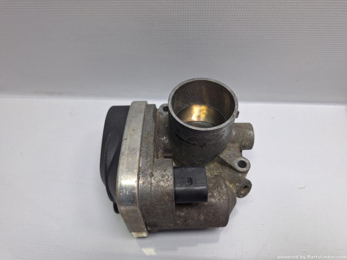 Clapeta de acceleratie VOLKSWAGEN POLO (9N_) [ 2001 - 2012 ] 16V (AUA, BBY, BKY) 55KW|75HP OEM 036133062N