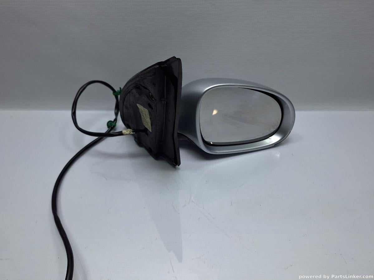 Oglinda dreapta fata VOLKSWAGEN GOLF V 1K1 2003 - 2009 1K0857934