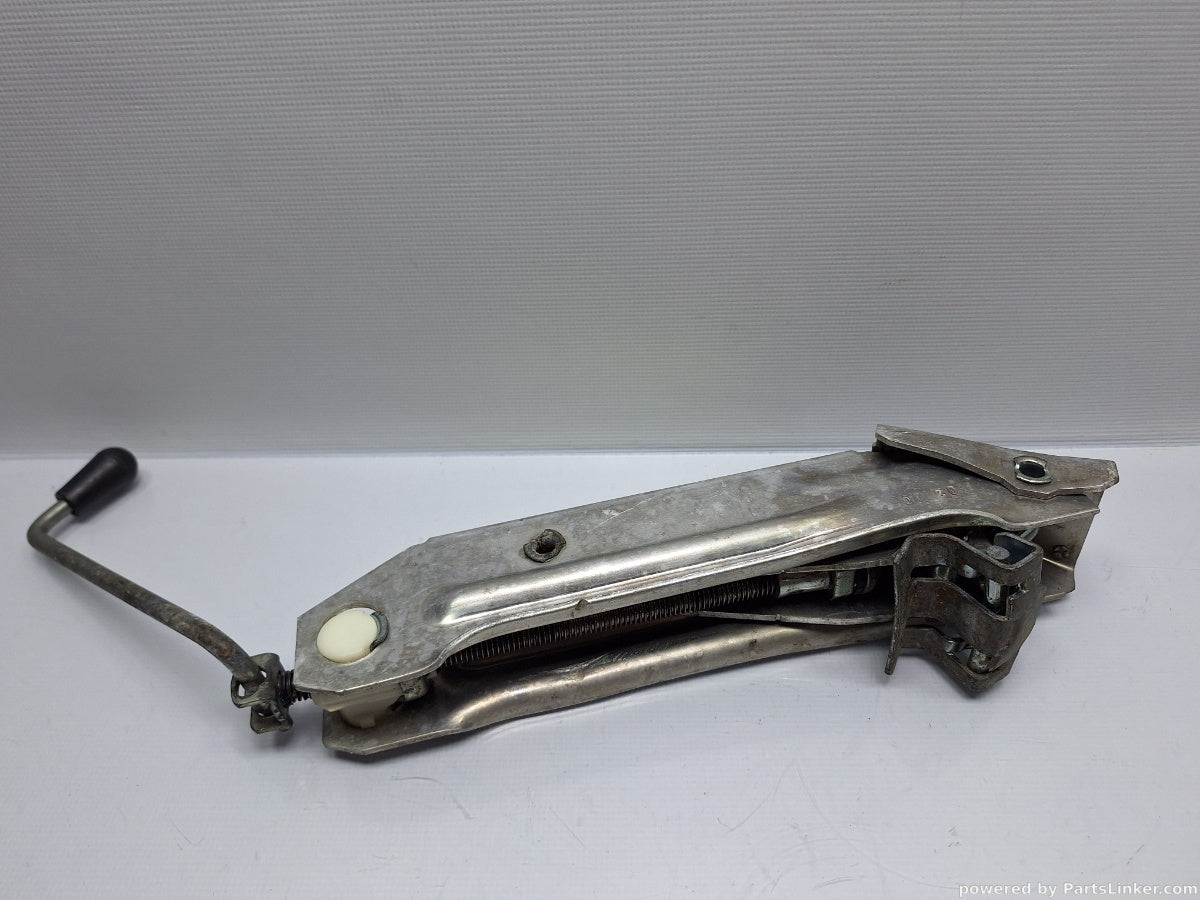 Cric AUDI A3 (8L1) [ 1996 - 2006 ] 1.6 (AVU, BFQ) 75KW|102HP 8L0011031A