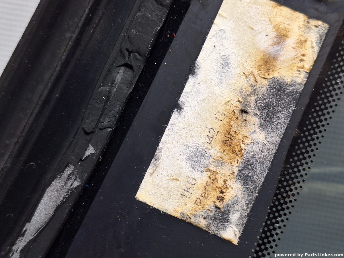 Geam fix lateral dreapta spate VOLKSWAGEN GOLF V (1K1) [ 2003 - 2009 ] TDI 16V (BKD) 103KW|140HP 1K6845042K