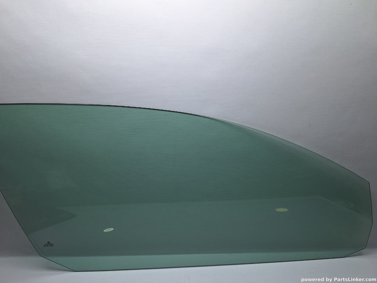 Geam usa dreapta VOLKSWAGEN GOLF V (1K1) [ 2003 - 2009 ] TDI 16V (BKD) 103KW|140HP 1K3845202B