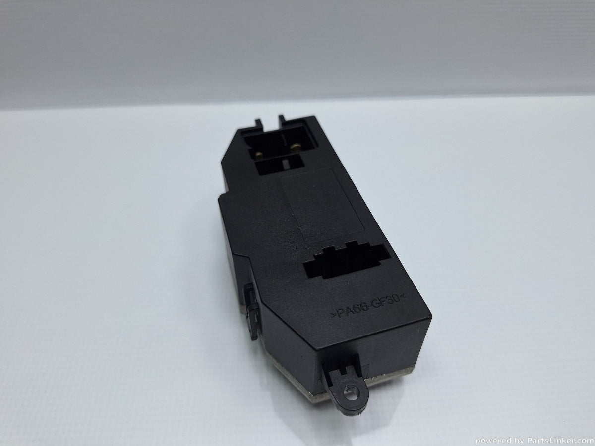 Rezistenta trepte aeroterma VOLKSWAGEN PASSAT (365) [ 2010 - 2014 ] 1.6 TDi BlueMotion (CAYC) 77KW|105HP 3C0907521F