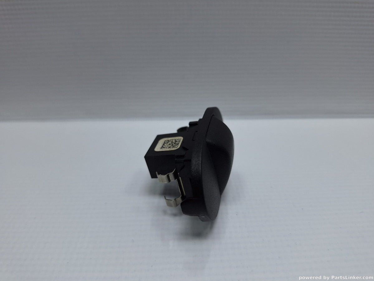 Senzor solar VOLKSWAGEN PASSAT (365) [ 2010 - 2014 ] 1.6 TDi BlueMotion (CAYC) 77KW|105HP 3C0907539C