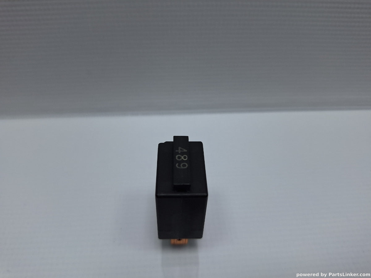 Releu 489 VOLKSWAGEN PASSAT (365) [ 2010 - 2014 ] 1.6 TDi BlueMotion (CAYC) 77KW|105HP 6Q0951253