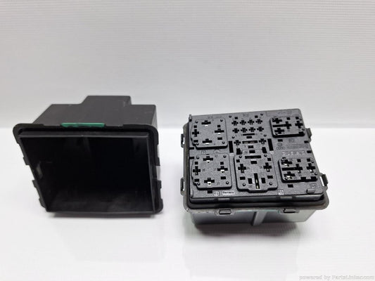 Panou relee VOLKSWAGEN PASSAT Variant (365) [ 2010 - 2014 ], VOLKSWAGEN PASSAT (365) [ 2010 - 2014 ] 1.6 TDi BlueMotion (CAYC) 77KW|105HP OEM 7N0937311 , 1K0937507B